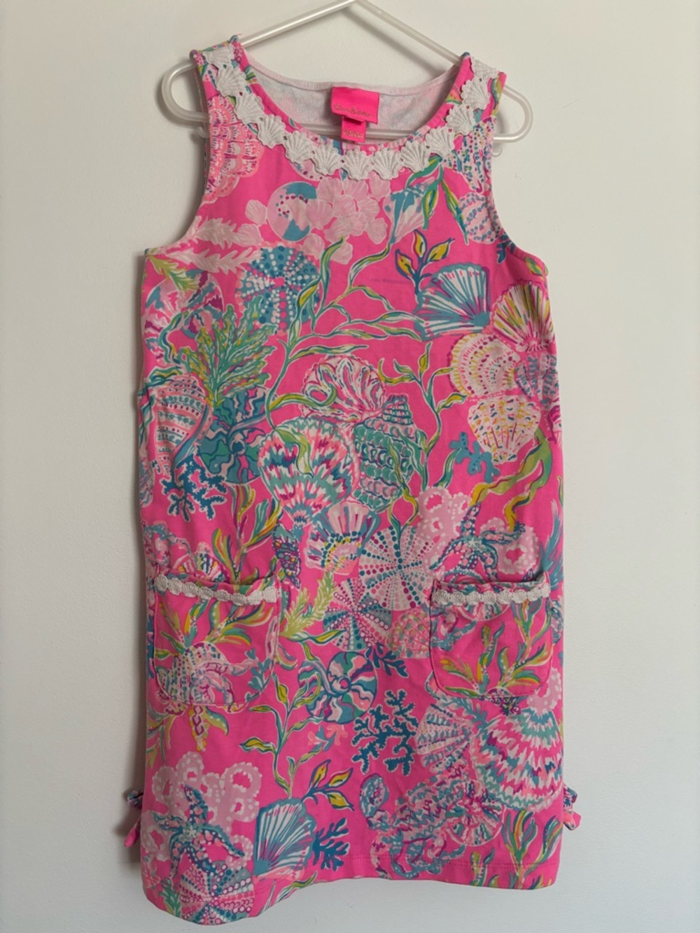 Lilly Pulitzer Bright Pink Knit Dress Girls Medium 6-7 Shells Tropical Colorful